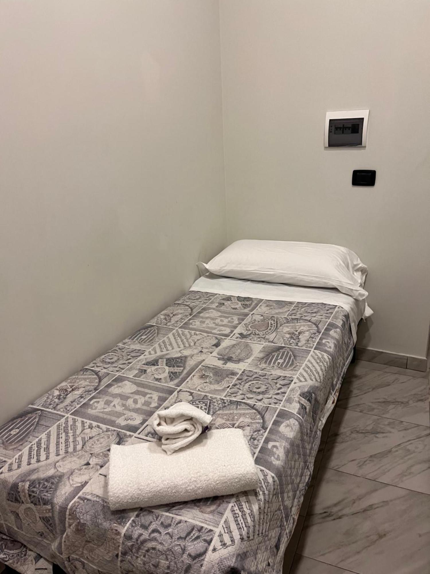 Oceania Hotels Napoli Extérieur photo