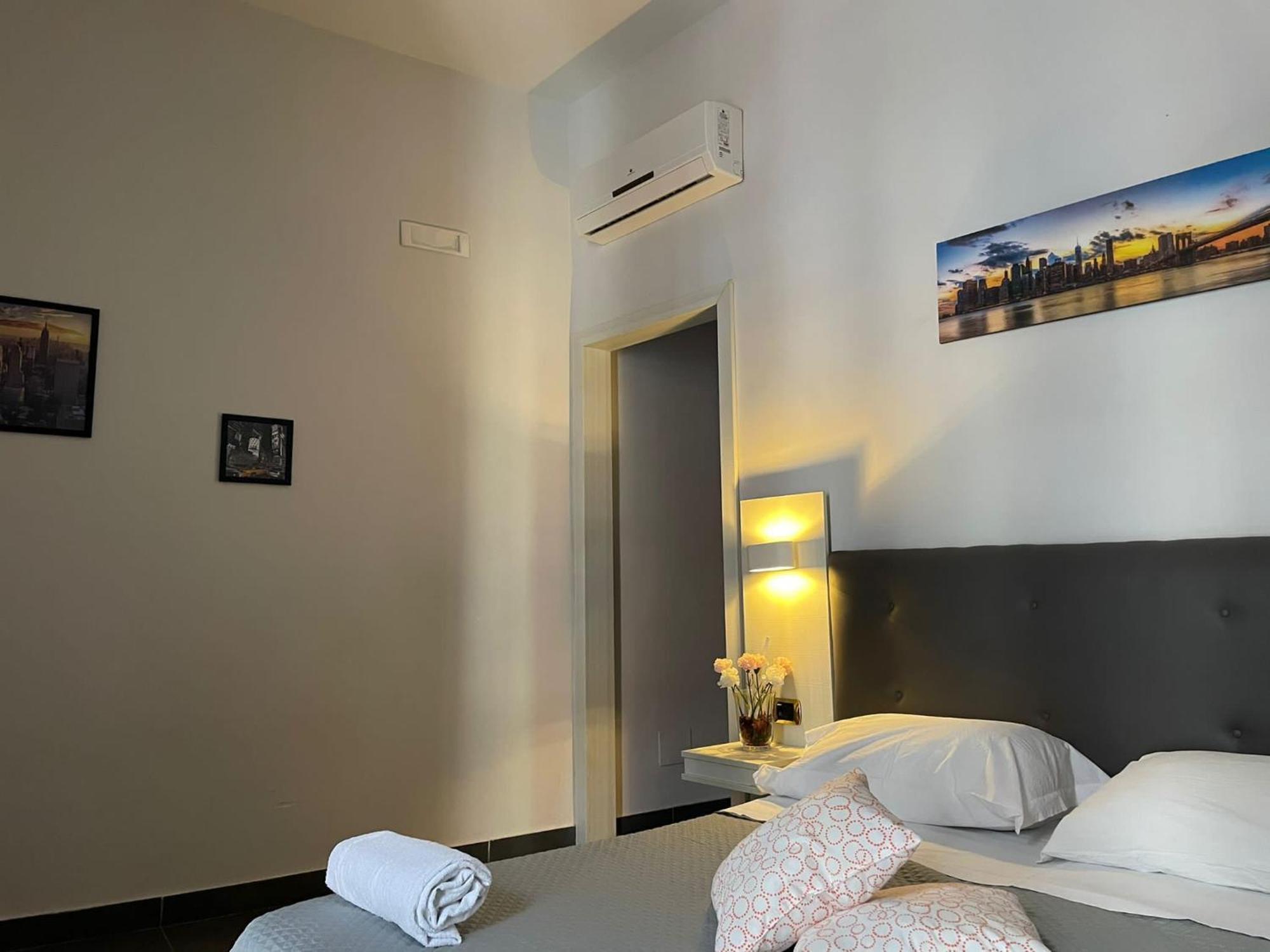 Oceania Hotels Napoli Extérieur photo